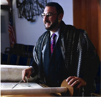 Rabbi Yitzhak Miller Discusses Torah
