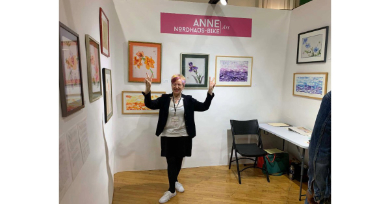 Chicago watercolorist Anne Nordhaus-Bike celebrates her vision of light and color in her booth at the West Loop Fine Art Expo.