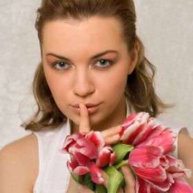 Valentine’s Day Flowers Will Expose Many Cheating Men Today