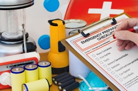 DIY Disaster Evacuation Kit